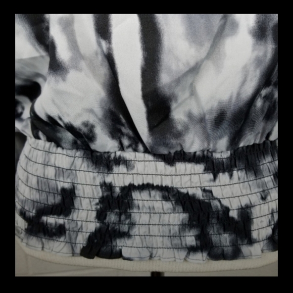 NWOT! MICHAEL KORS SPLATTER DESIGN BLOUSE - Picture 6 of 11